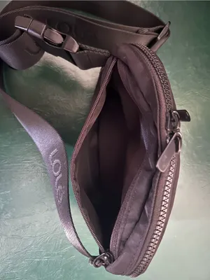 Lole Jamie belt bag black thumbnail 6