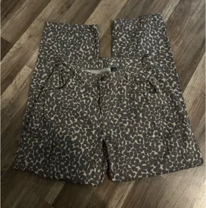 Wild fable cheetah pants thumbnail 2
