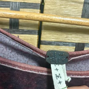 We The Free‎ Burgundy Top Size Medium thumbnail 6