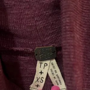 Free People We the Free Oversized Split Back Turtleneck Sweater Tunic Top‎ Plum thumbnail 8