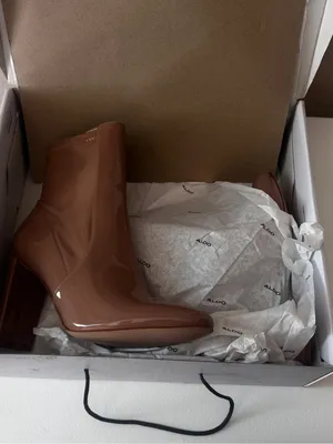 Patent Leather Nude Mid-Calf Block Heel Boots - Women thumbnail 4