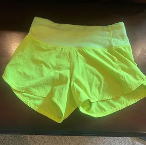 Lululemon Shorts Speed Up thumbnail 1