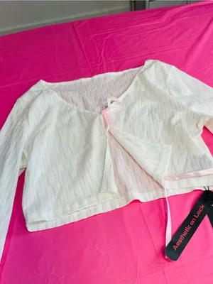 ROMWE White Crop Top with Pink Ribbon Ties thumbnail 4