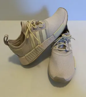 Adidas Originals Womens NMD R1 x Kendra Keni Harrison GW8899 Pink Shoes Size 8 thumbnail 1