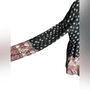 Artesia Boho Long Sleeve Floral Empire Waist Top Black Pink Size XL thumbnail 2