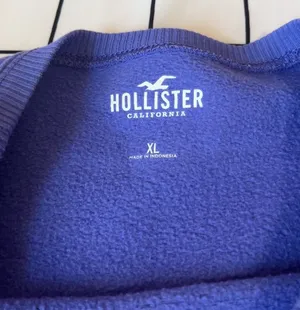 Hollister Purple  Sweatshirt. thumbnail 6