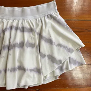 Lululemon Court Rival High Rise Skort Purple Tie Dye Skirt w Shorts Sz 12 🧡🎀 thumbnail 3