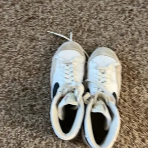 Nike White and Black High-Top Sneakers thumbnail 6