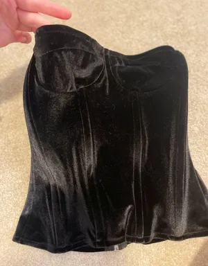 Pretty Little Thing black velvet corset thumbnail 1