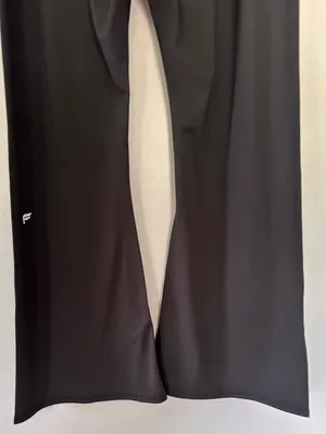NWT Fabletics Oasis PureLuxe Kick Flare Leggings Black 3X Short thumbnail 6