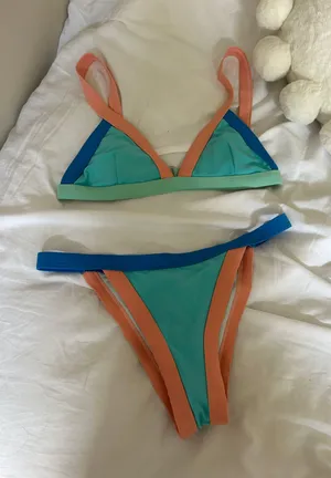 SheIn Bikini thumbnail 1