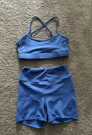 Amazon workout set thumbnail 2