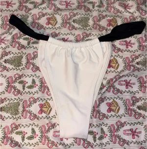 Triangl strawberry milk mob bikini thumbnail 7