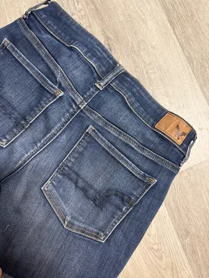 American Eagle Midi Denim Shorts thumbnail 6