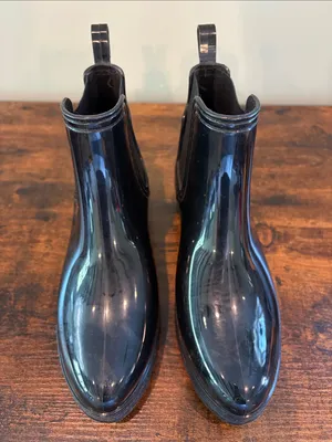 Lucky Brand Black Glossy Chelsea Rain Boots Size 8‎ thumbnail 4