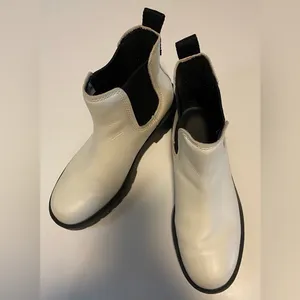 UGG Black and White Jasmine Markstrum Waterproof Leather Chelsea Ankle Boots thumbnail 12