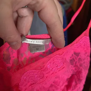 Victoria’s Secret Hot Pink Lace Chemise Slip Size Medium thumbnail 6