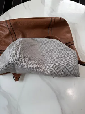 Everyday Classic Brown Leather Tote Tan thumbnail 4