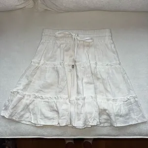 Rumo White Mini Skirt never worn size small thumbnail 3