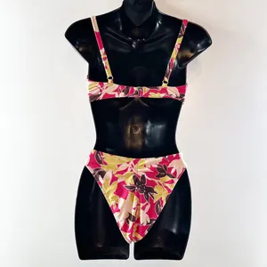 Abercrombie & Fitch Scoopneck Floral Underwire Two Piece Bikini Set Pink XS thumbnail 3