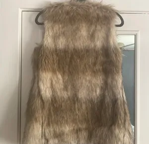 Fur Vest Me Jane thumbnail 2