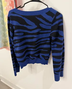 Loft Women’s boutique top thumbnail 1