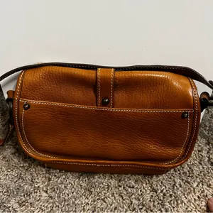 Banana Republic BR Vintage Tan‎ Leather Buckle Detail Mini Purse thumbnail 4