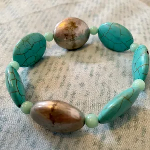 Turquoise and silver beaded stretch bracelet! Blue thumbnail 1