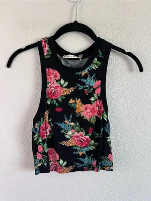 Alice + Olivia Women's Melva Black Floral Print Racerback Crop Tank Top Stretch thumbnail 2