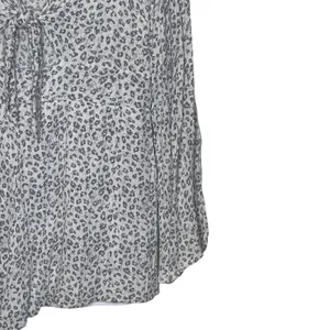Altar'd State Tunic Top Size Medium Gray Cream Pattern Front Tie Lined‎ Womens thumbnail 3
