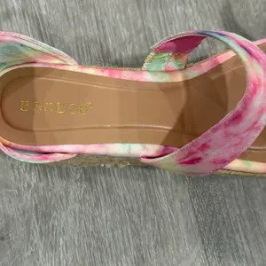 BAMBOO Multicolor Tie-Dye Wedge Sandals thumbnail 8