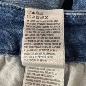 American Eagle SZ 4 Curvy Hi-Rise Jeggings Jeans Stretch Zip-Fly Pockets Whisker thumbnail 10
