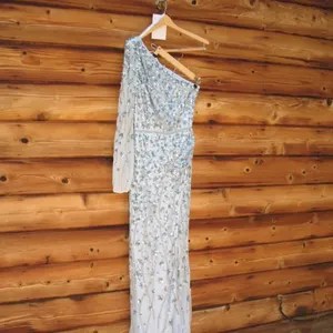 MAC DUGGAL Blue Embellished One Sleeve Faux Wrap Gown Dress 8 thumbnail 6