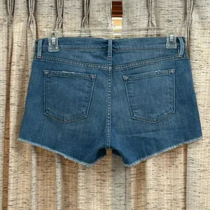 FRAME Denim Le Cutoff Distressed Raw Hem Denim Shorts thumbnail 9