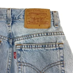 Levis 977‎ Shorts Vintage 80s High Waisted Light Wash Denim Jorts Summer Size 3 thumbnail 3