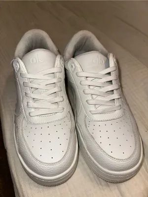ALO Yoga White Recovery Mode Sneakers size 8.5 thumbnail 4