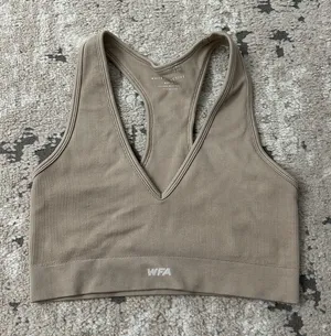 White Fox Active Tan Seamless Sports Bra Size Medium thumbnail 1