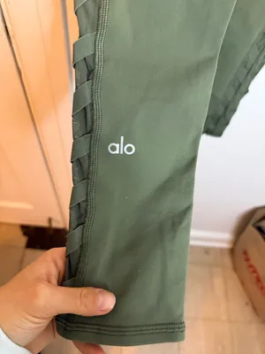ALO Yoga Olive Green Mesh Braided Cropped Leggings thumbnail 4