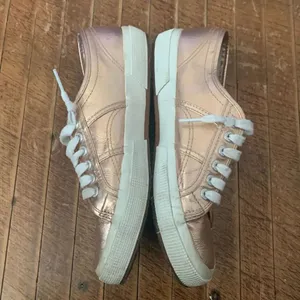 Superga rose gold lace up royalcore Princess Kate style US10 sneakers thumbnail 3