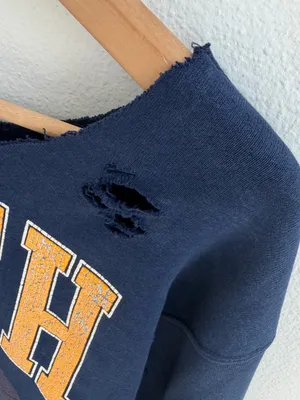 Notre Dame Fighting Irish Distressed Off Shoulder Cropped Sweatshirt thumbnail 4