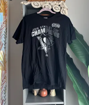 majestic pittsburgh penguins 2016 stanley cup champions tee thumbnail 1
