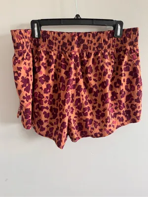 Gap GapFit Leopard Print Running Shorts‎ L Built-In Liner Athletic thumbnail 3