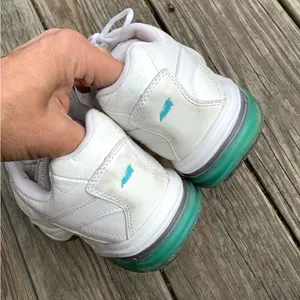 Women’s sneakers in wide width 👟👟 thumbnail 5