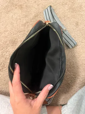 Boutique Purse thumbnail 3