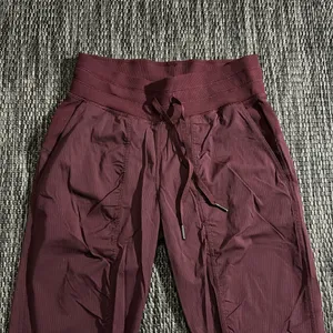 Lululemon Dance Studio Jogger thumbnail 4