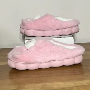 Care Bears Cheer Bear Pink Plush Slippers Women's‎ Size 6.5 - 7.5 thumbnail 2