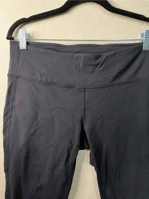 Athleta Be Free Black Crop Capri Leggings 17" Inseam High Rise Athletic Yoga Pan thumbnail 3
