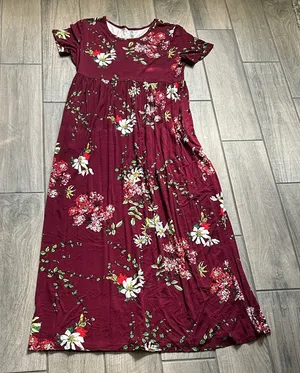 Floral Burgundy Maxi Dress thumbnail 1