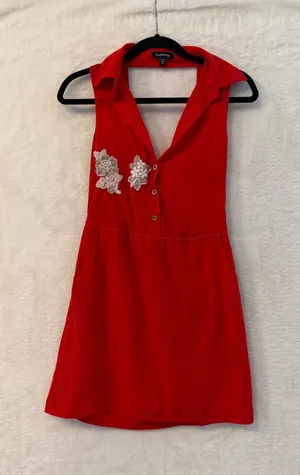 Bebe Red Mini Dress Womens XS Sleeveless Halter Lace Floral Pockets Button Front thumbnail 1