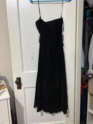 Abercrombie Midi Black Dress with removable straps thumbnail 2